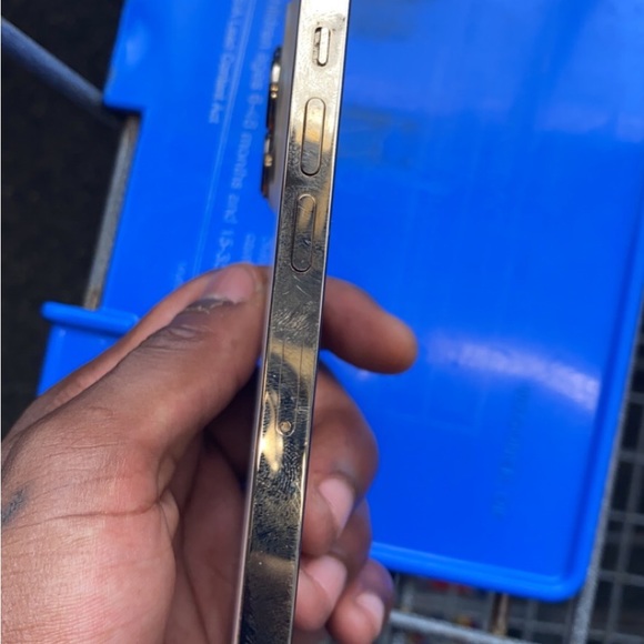Meet your Posher, Gold iPhone 13 pro max 1TB - Picture 5 of 6